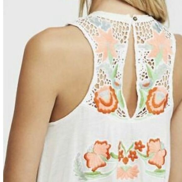 NWT Free People Flower Power Embroidered Tank Top - Picture 3 of 8